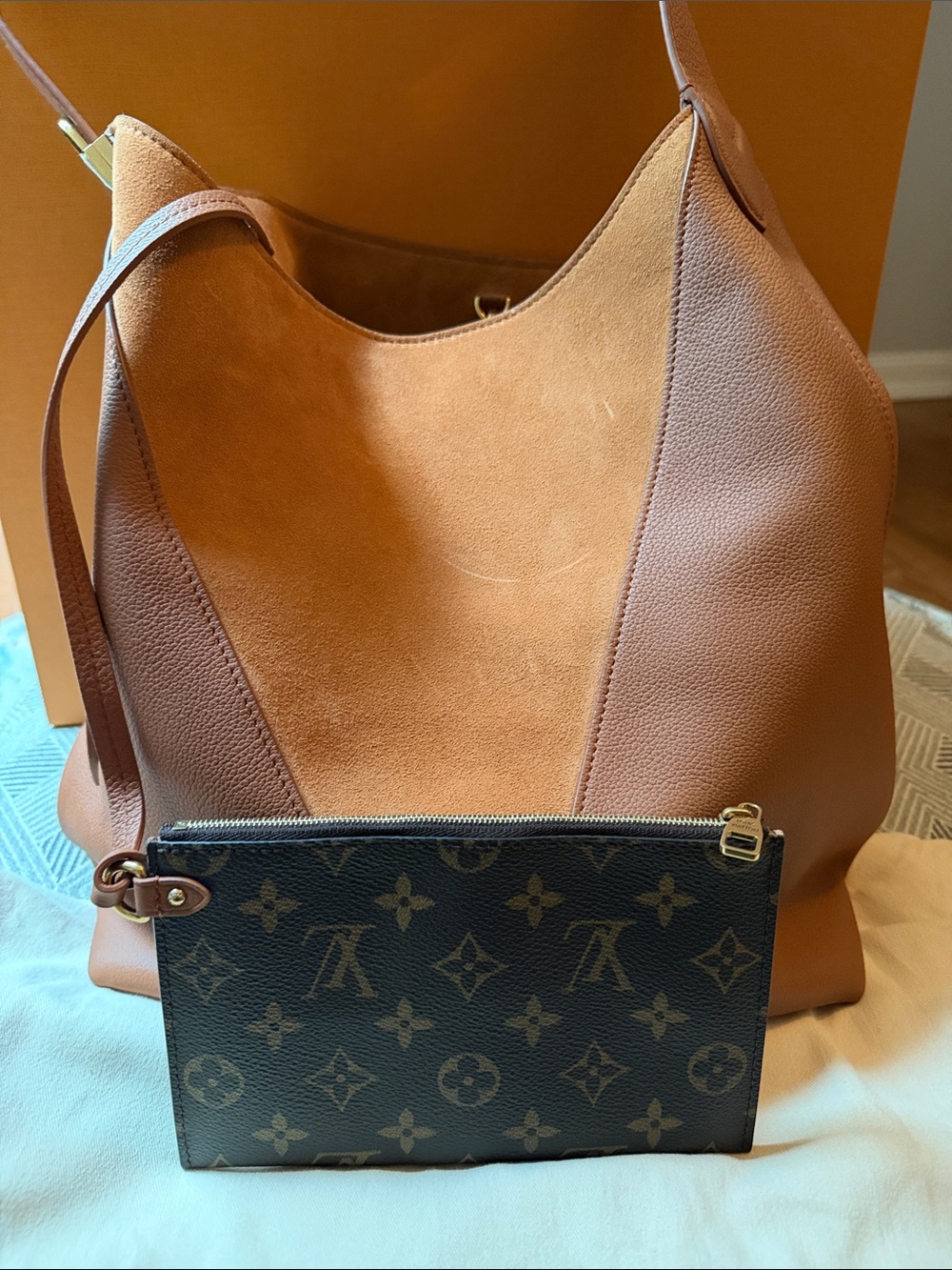 NWT Authentic Louis Vuitton Low Key Suede Hobo MM - Picture 4 of 11